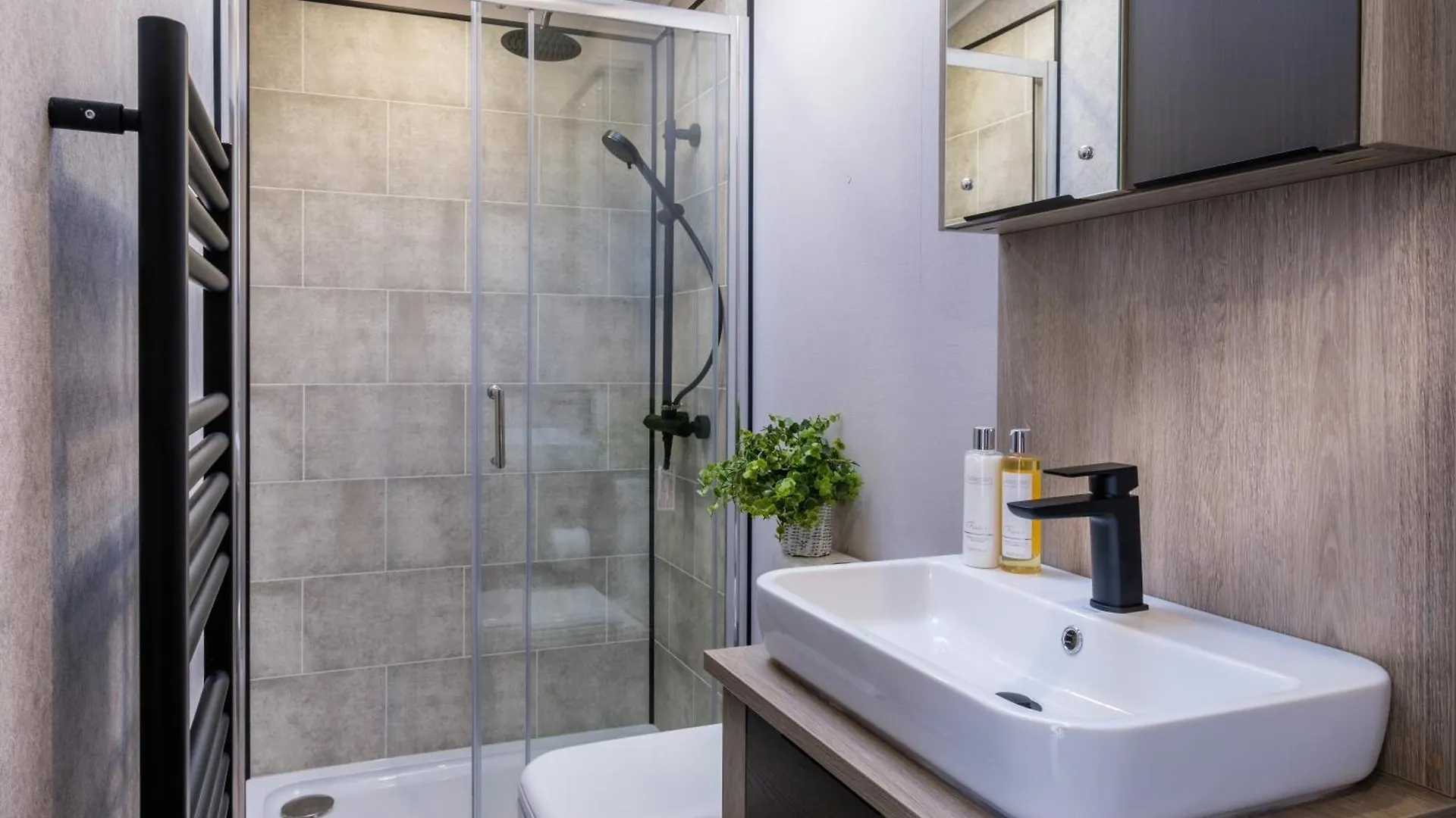 Keld Spring Lodge Retreat Kirkbymoorside